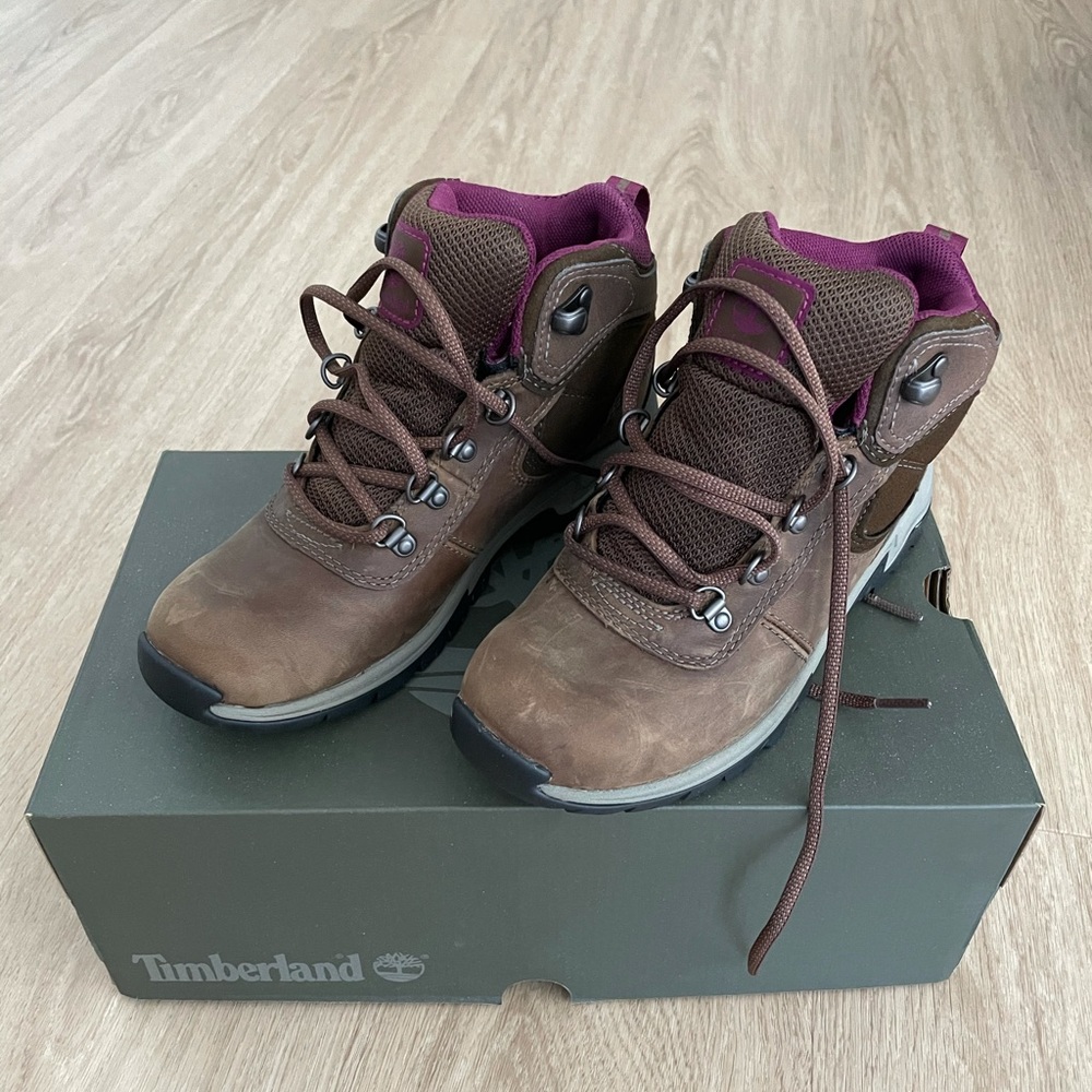 WOMEN'S MT. MADDSEN MID WATERPROOF HIKING BOOTS